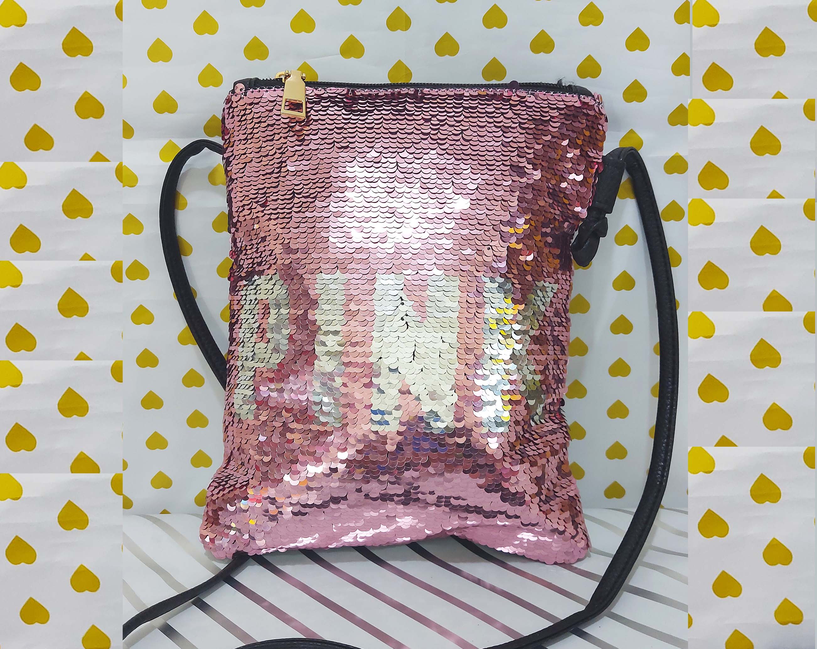 CARTERA BANDOLERA LENTEJUELAS